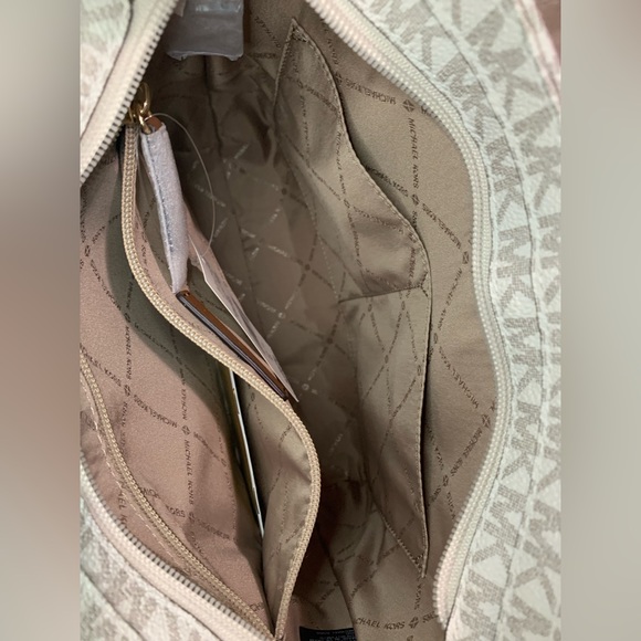 Michael Kors Large Messenger Crossbody Bag - Picture 6 of 7